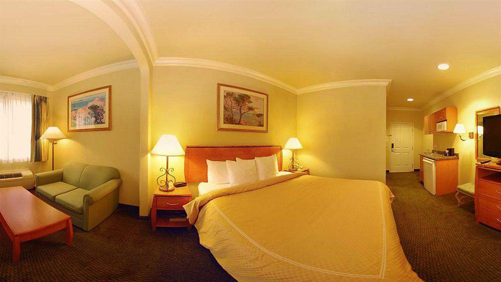 Comfort Suites San Jose Airport Zewnętrze zdjęcie